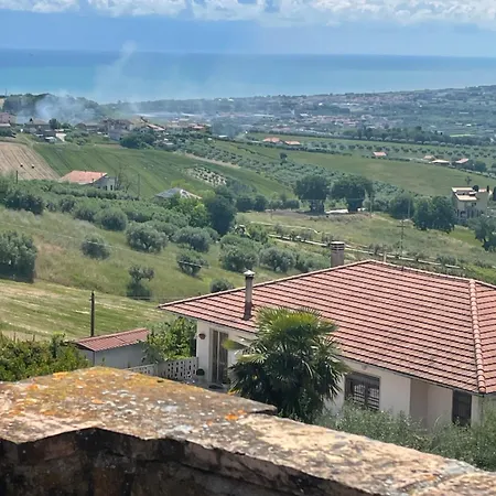 Con Vista Mare E Piscina A Casa Vusciche * Roseto Degli Abruzzi