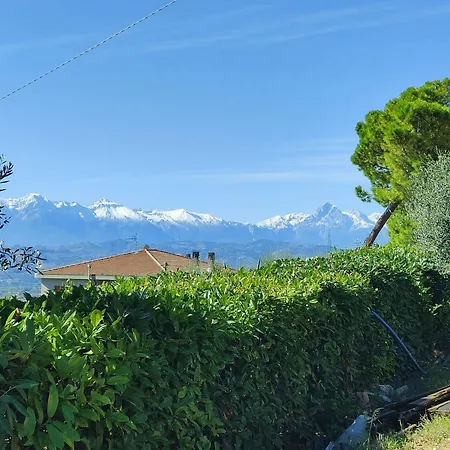 Con Vista Mare E Piscina A Casa Vusciche *